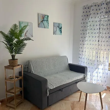 El Mirlo קוניל דה לה פרונטרה